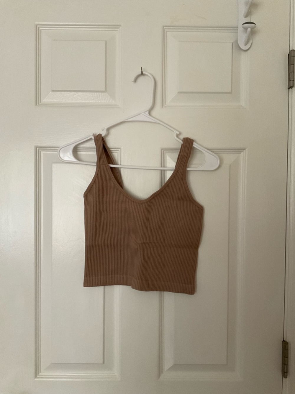 Women's Ribbed Scoop Crop Tank - Neutral Brown